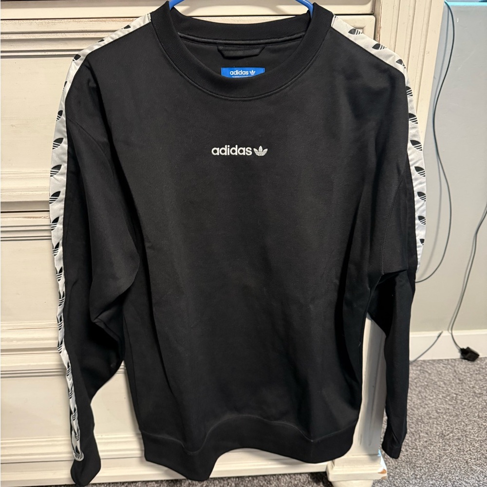 Adidas size small black crewneck